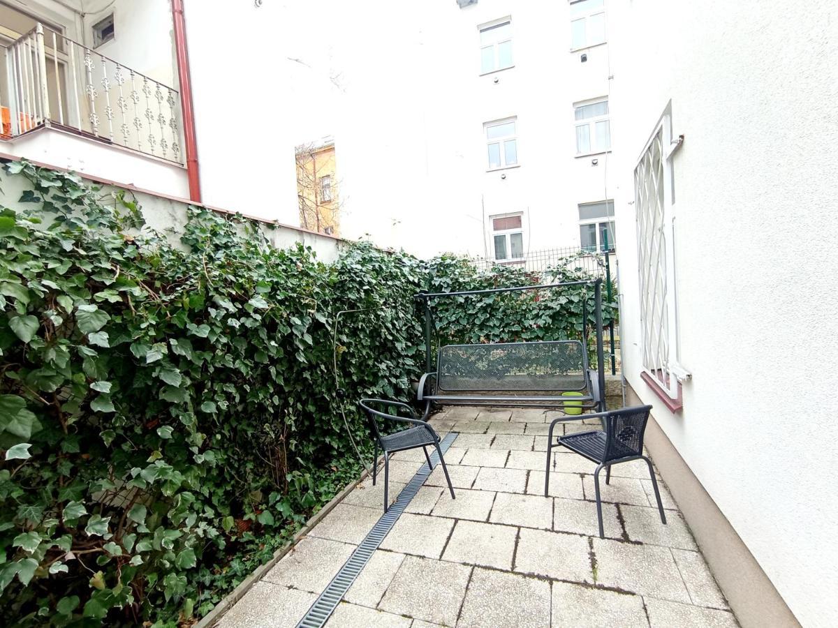 Apartments Captain Grand Praha Eksteriør bilde